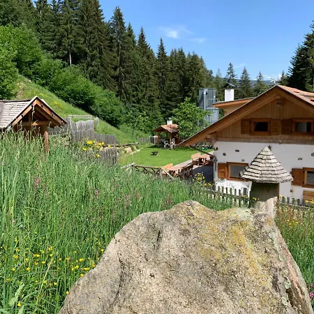Unterurban Die Zwei Unsere Liebe Frau im Walde Exterior photo